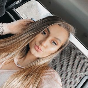 Meet your Posher, Carington